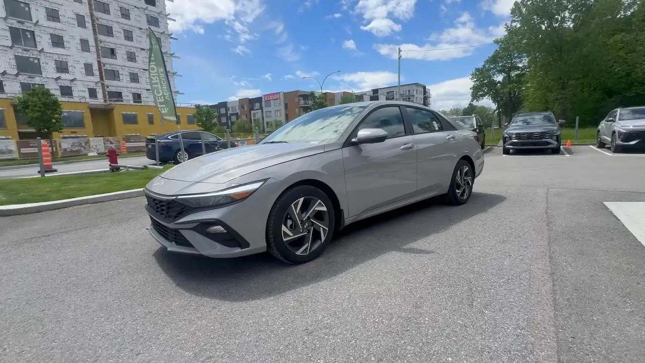 Hyundai ELANTRA снимка Hyundai ELANTRA
