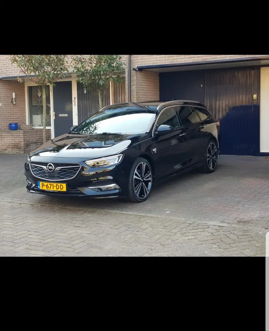 Opel Insignia 2.0 CDTI Innov. Zwart - 1