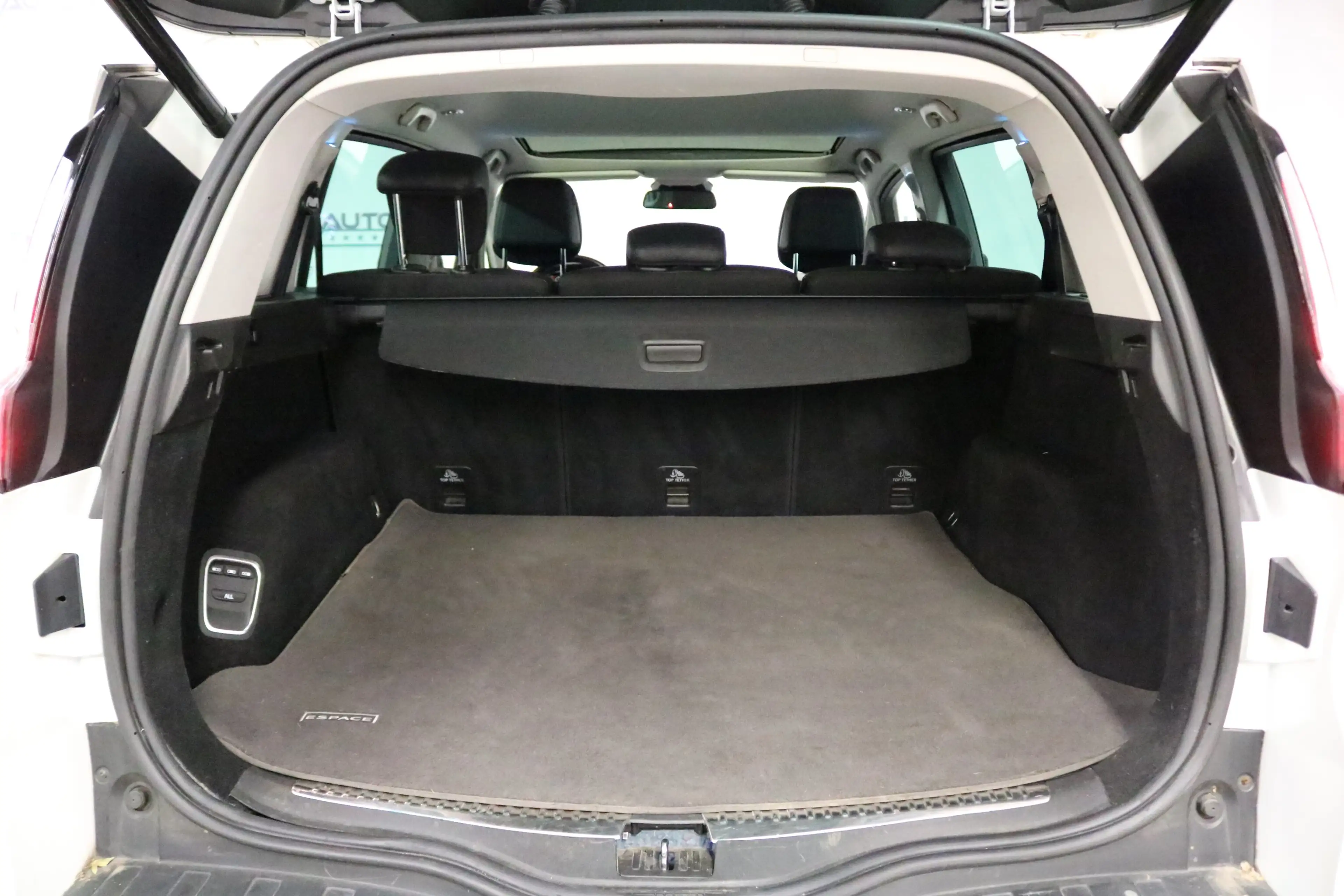 Renault Espace Business Edition*1HAND*NAVI*PANO*AHK*KAMERA*PDC*uv — photo 8