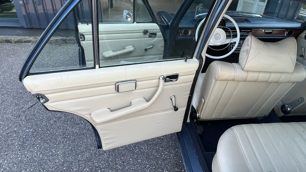 Mercedes-Benz S 250 Mercedes Benz, W114, 250 S, benzine, automaat., foto 11