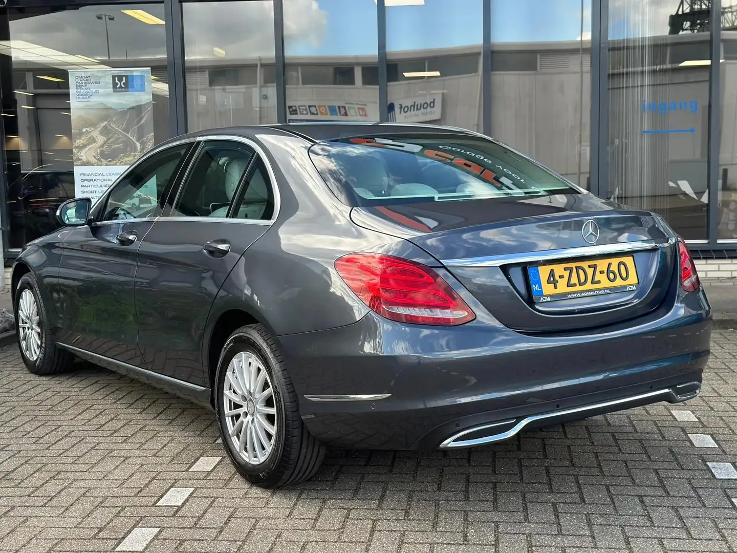 Mercedes-Benz C 180 Grau - 2