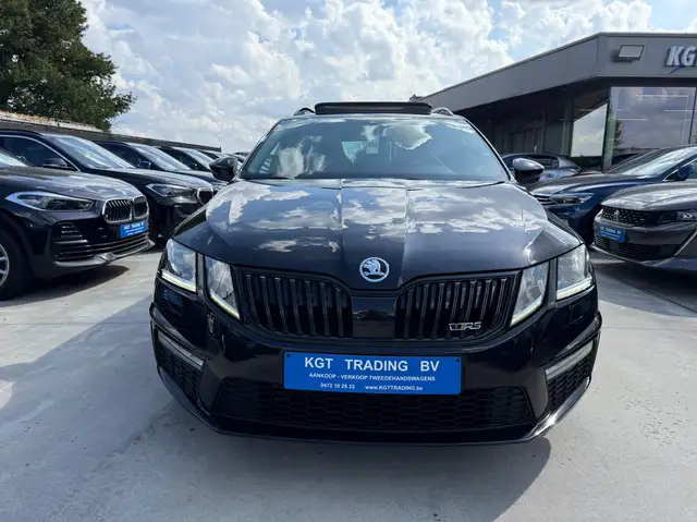 Skoda Octavia view 2
