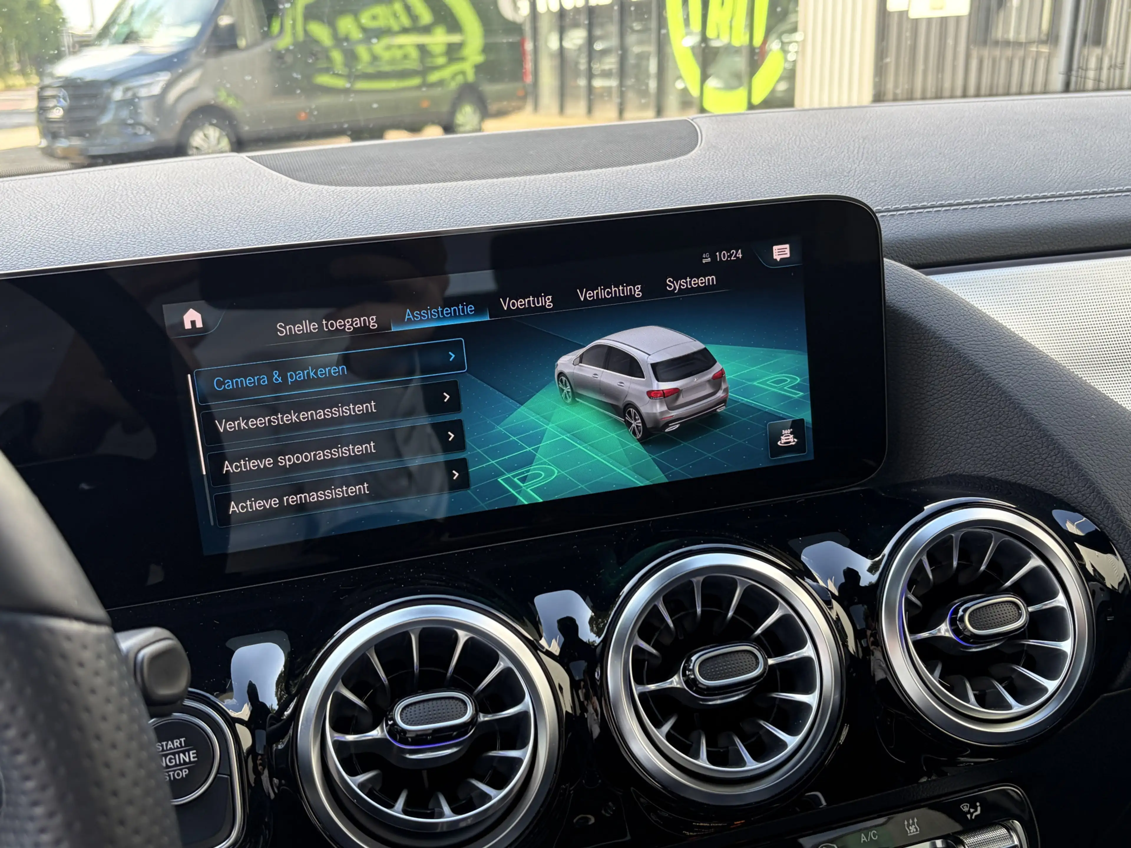 Mercedes-Benz B 250 e Premium AMG Line, Panoramadak, Augmented Reality — photo 32