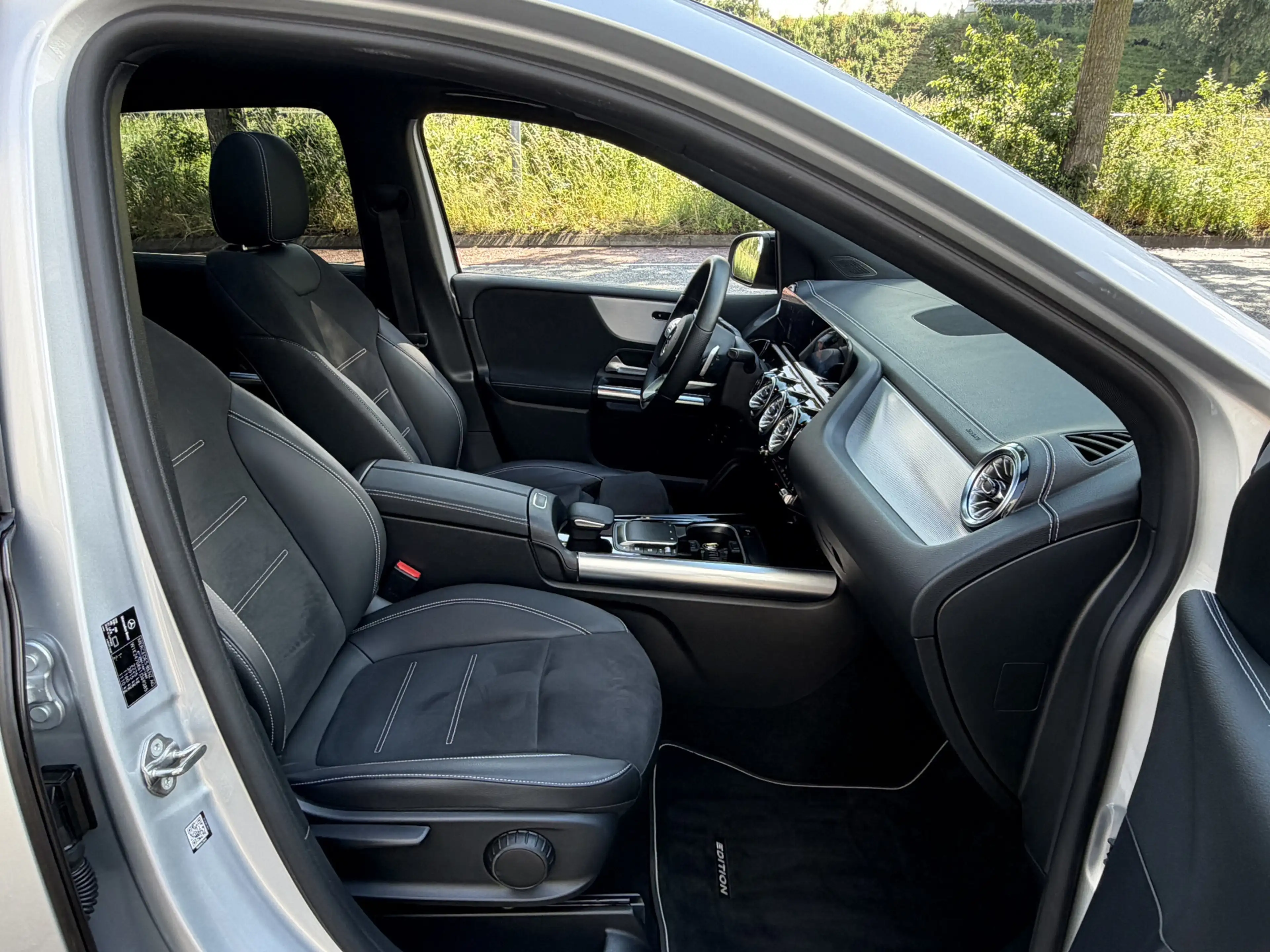 Mercedes-Benz B 250 e Premium AMG Line, Panoramadak, Augmented Reality — photo 22