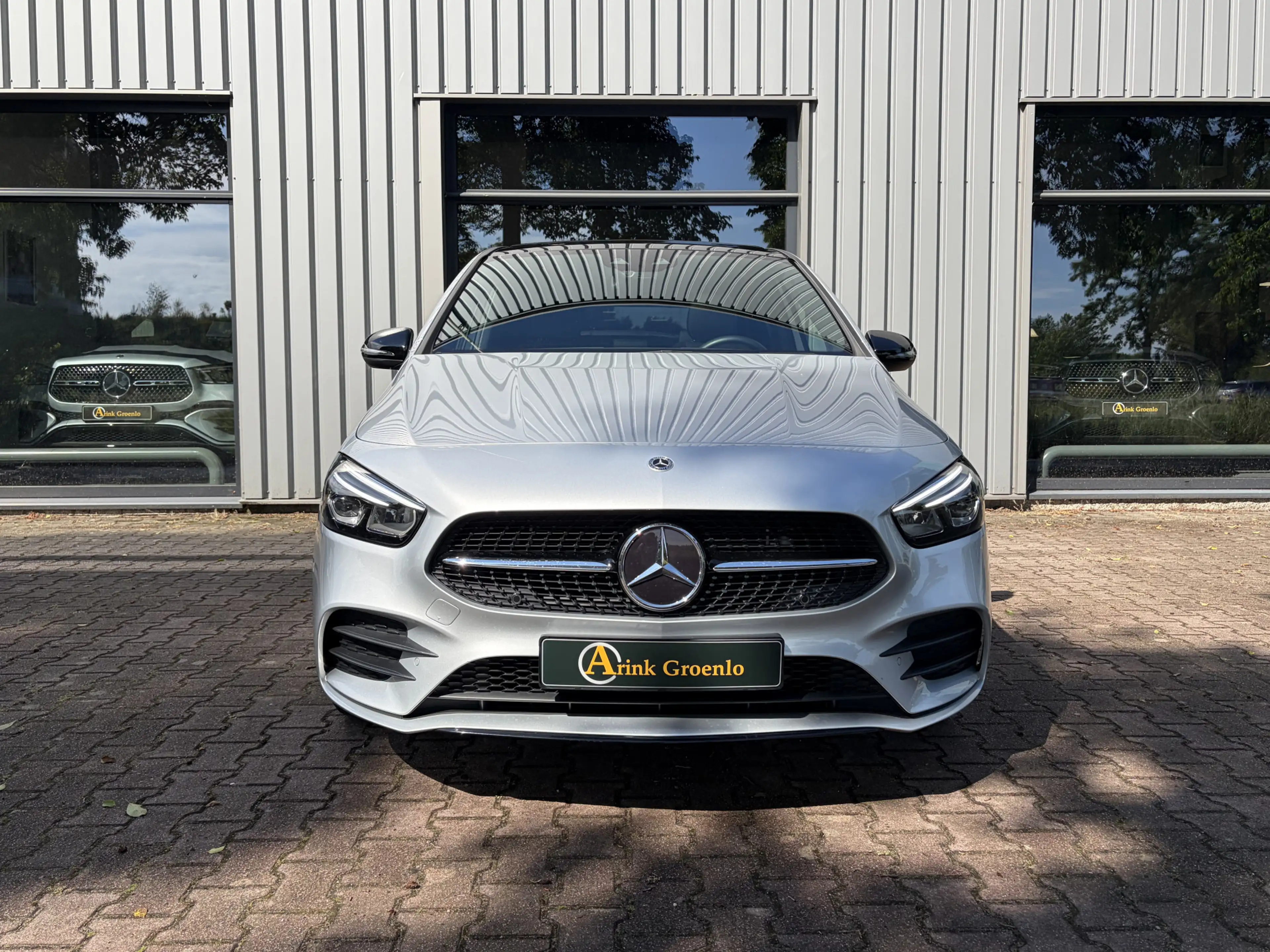 Mercedes-Benz B 250 e Premium AMG Line, Panoramadak, Augmented Reality — photo 9