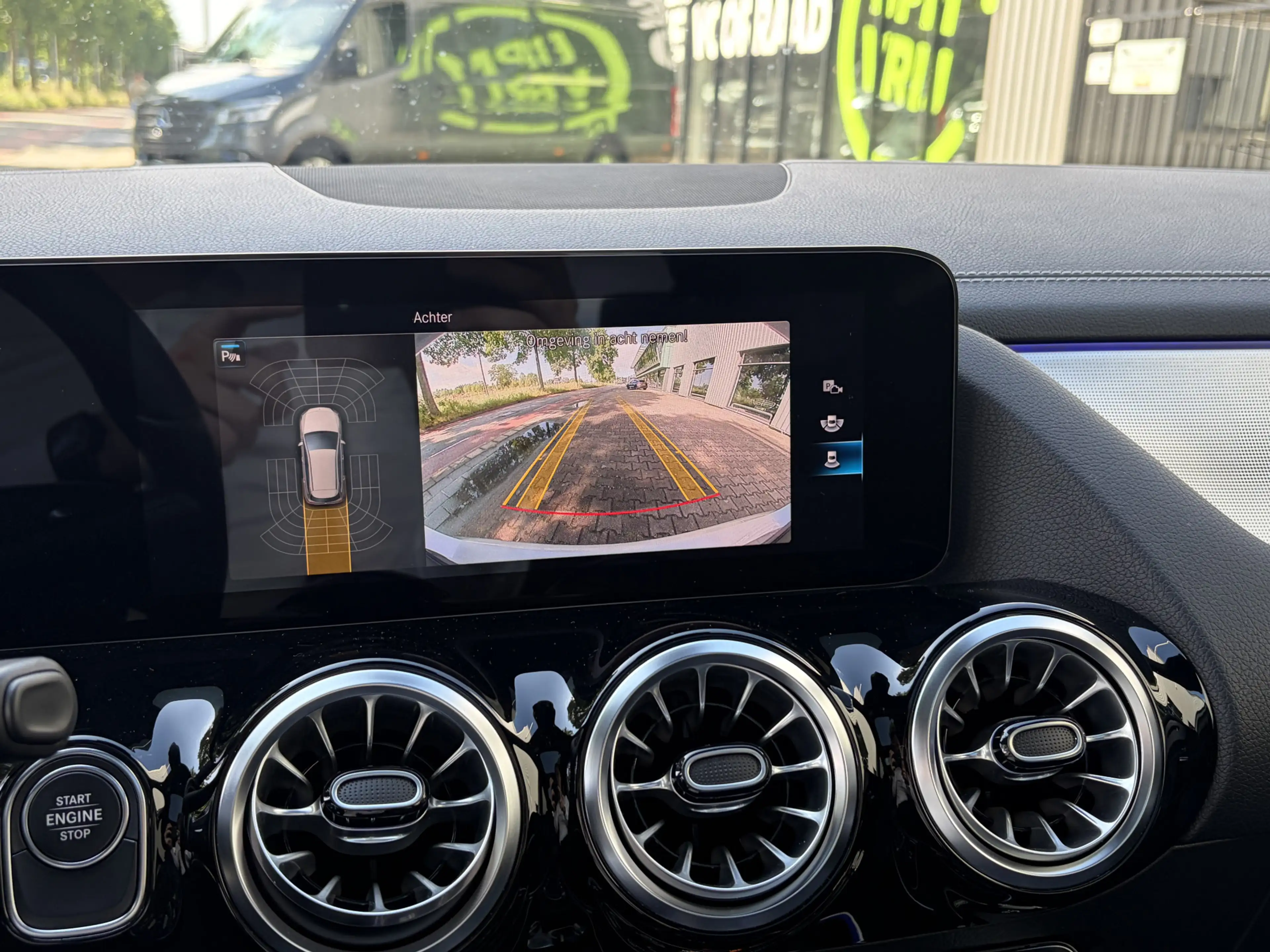 Mercedes-Benz B 250 e Premium AMG Line, Panoramadak, Augmented Reality — photo 26