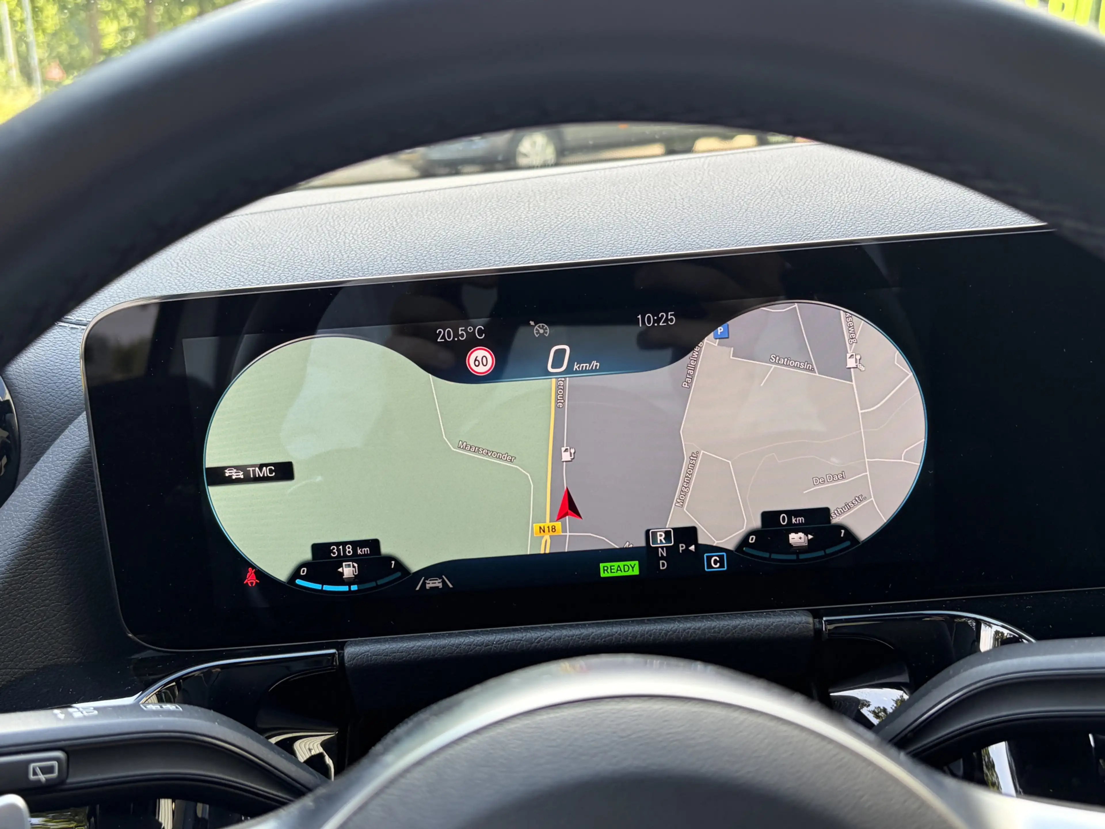 Mercedes-Benz B 250 e Premium AMG Line, Panoramadak, Augmented Reality — photo 34