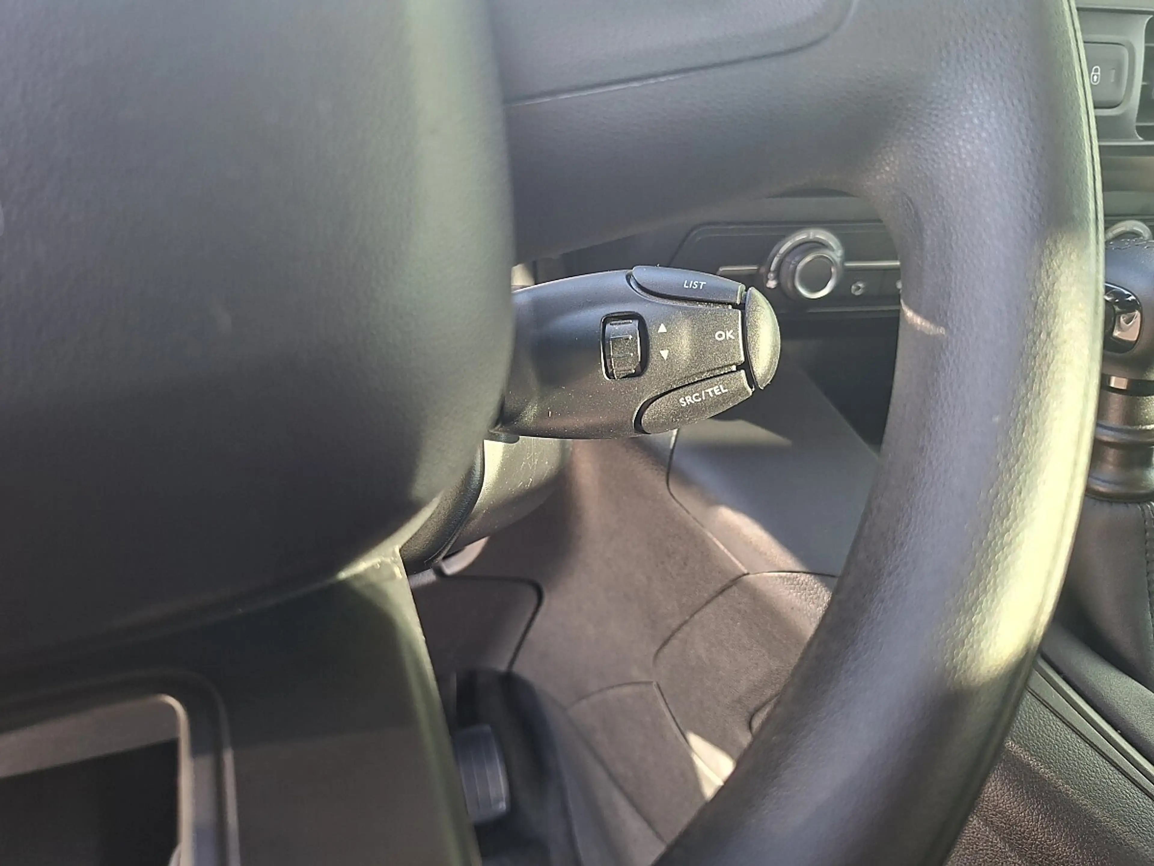 Toyota Proace City Verso L1 1,2 110 Shuttle, Anhängevorrichtung — photo 13