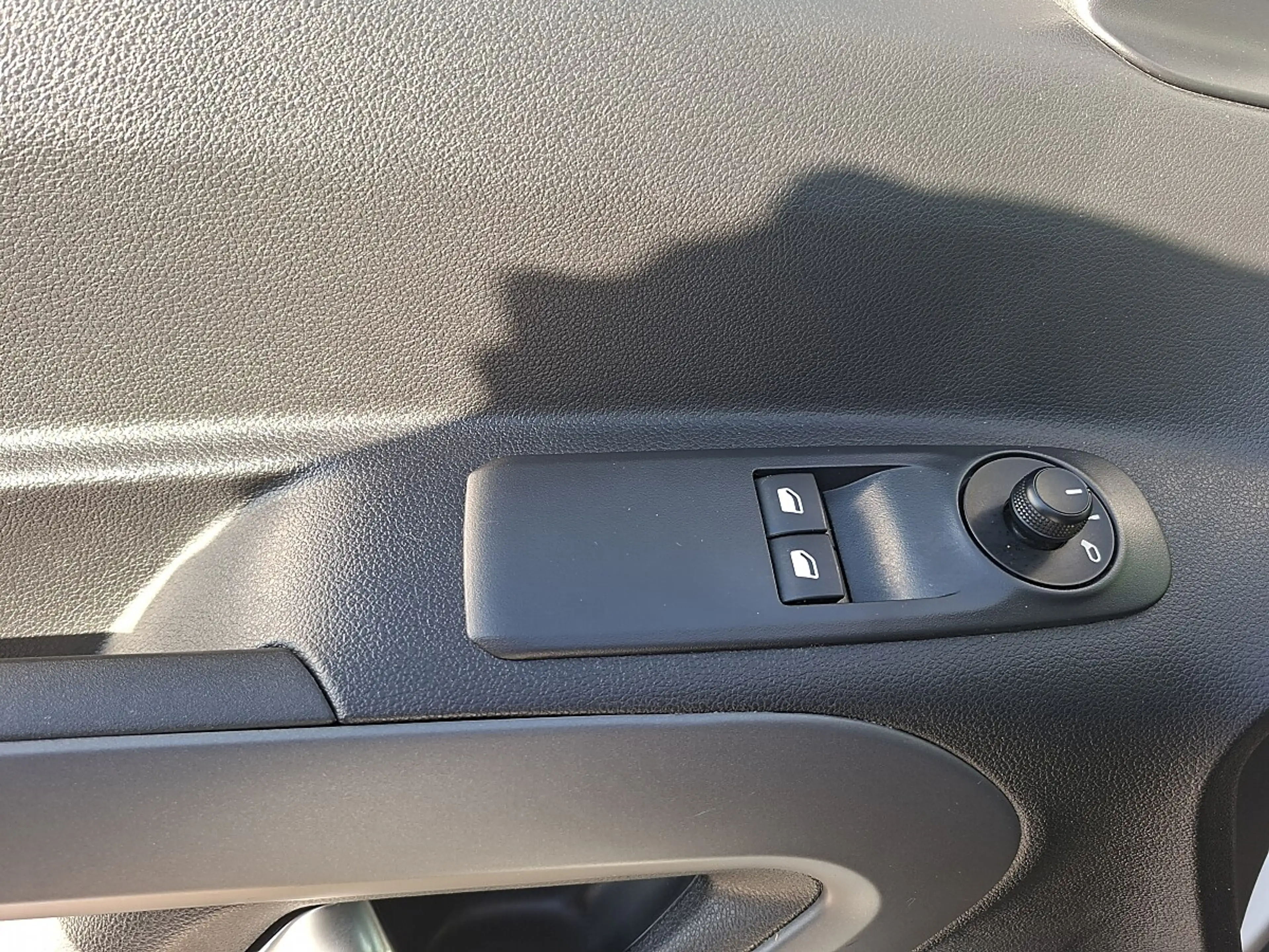 Toyota Proace City Verso L1 1,2 110 Shuttle, Anhängevorrichtung — photo 7