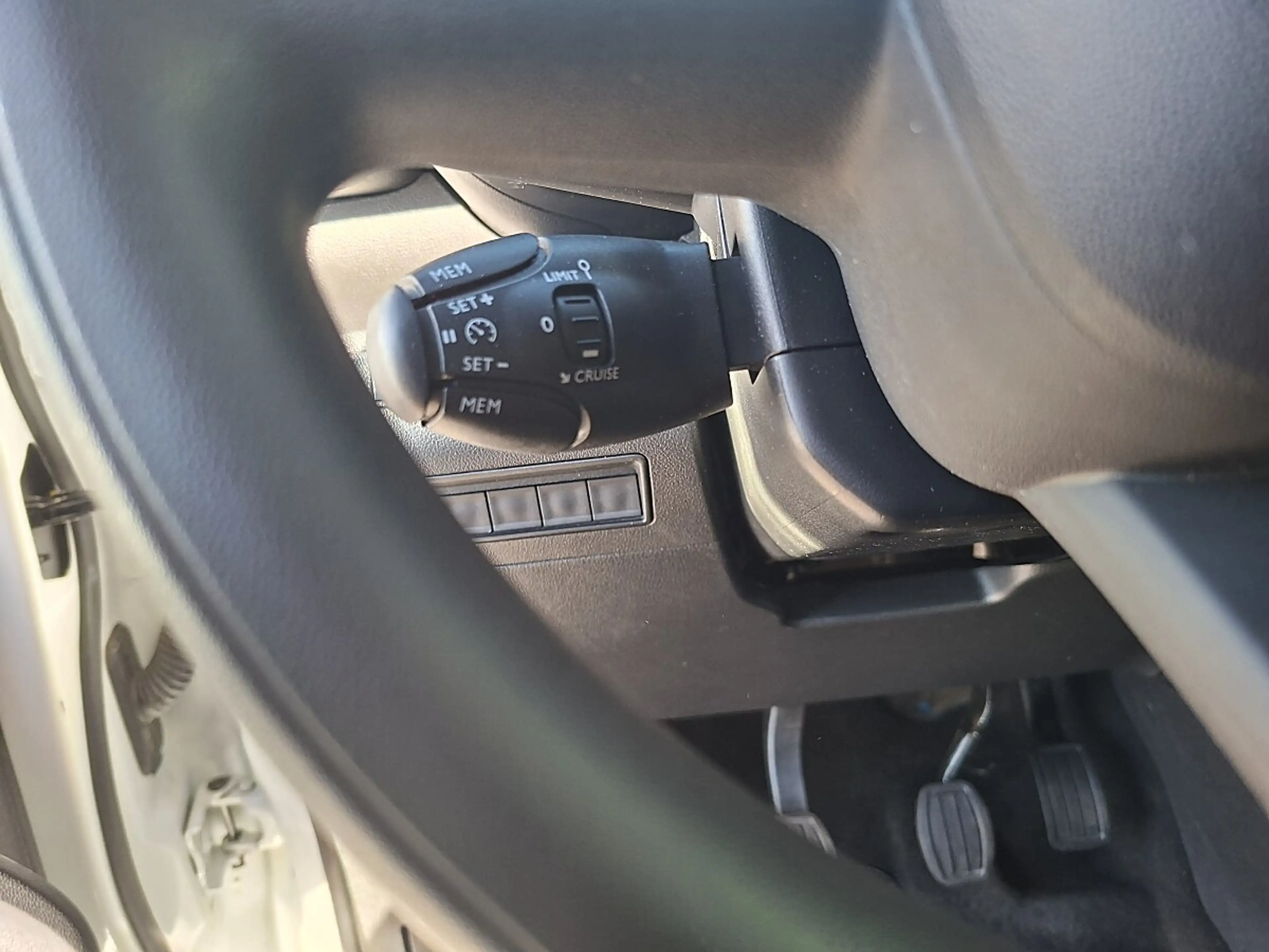 Toyota Proace City Verso L1 1,2 110 Shuttle, Anhängevorrichtung — photo 12