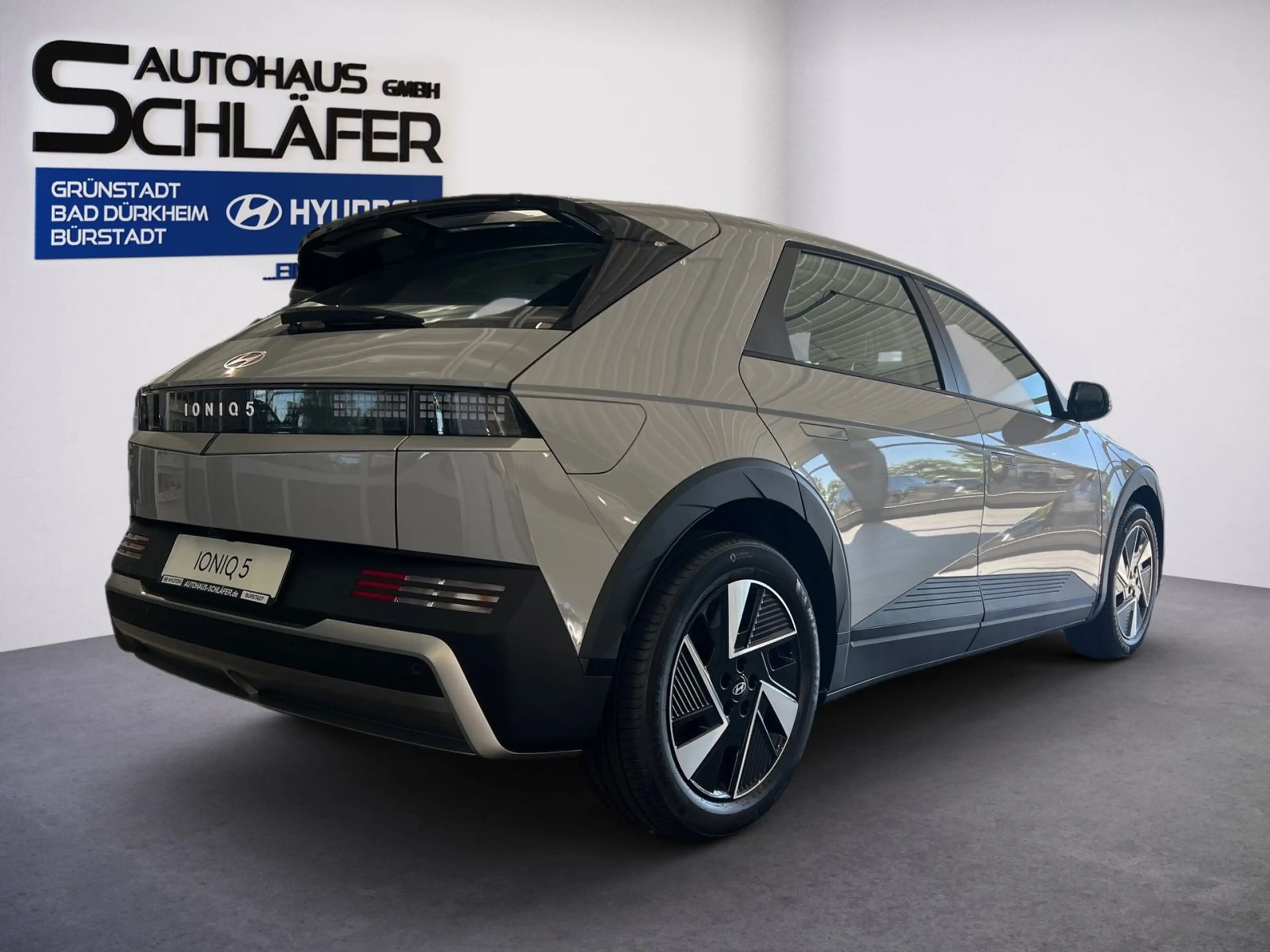 Hyundai IONIQ 5 Elektro 63 kWh Wärmepumpe Navi LED — photo 4