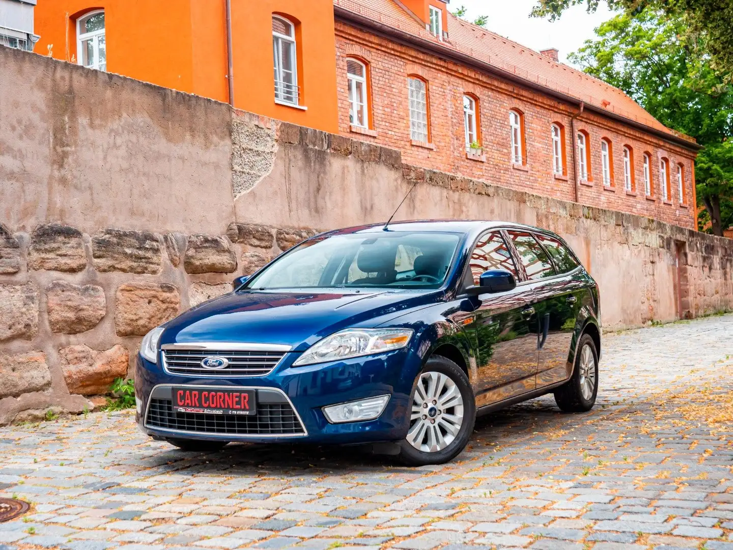 Ford Mondeo Turnier Ghia 2.Hand TÜV NEU Bleu - 1