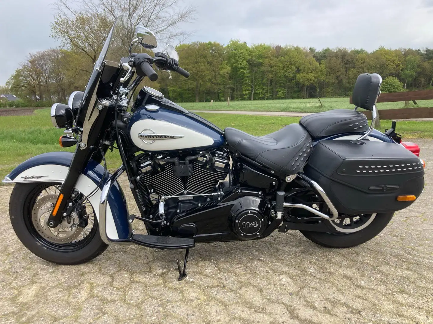 Harley-Davidson Heritage Softail Classic 114 Sissy Bar Sturzbügel toller Klang Azul - 2