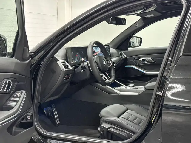 BMW 3 Series view 9