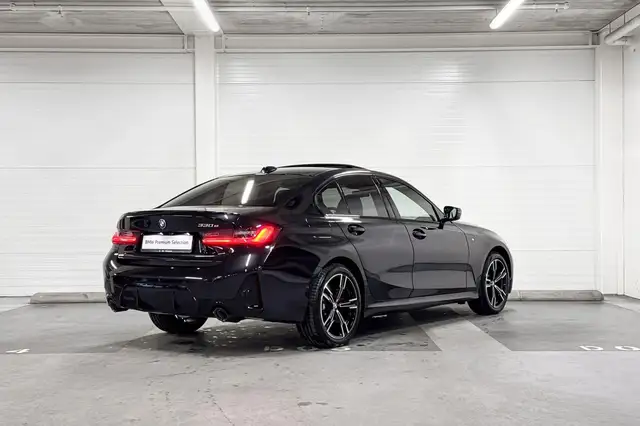 BMW 3 Series view 7