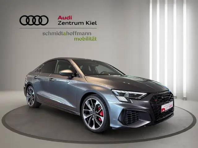 Audi S3 view 8