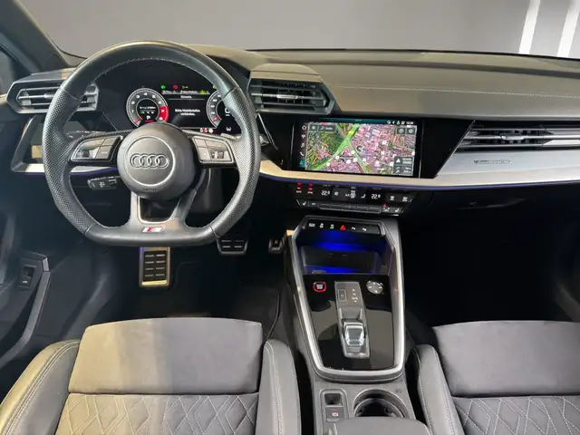 Audi S3 view 14