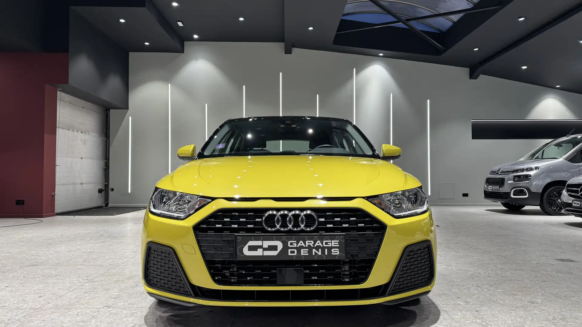 Audi A1 Sportback 30 TFSI *GARANTIE 12 MOIS* Желтый - 2