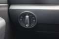 Volkswagen T-Roc 1.5 TSI Life Edition / Trekhaak / Navigatie / Park Grijs - thumbnail 33