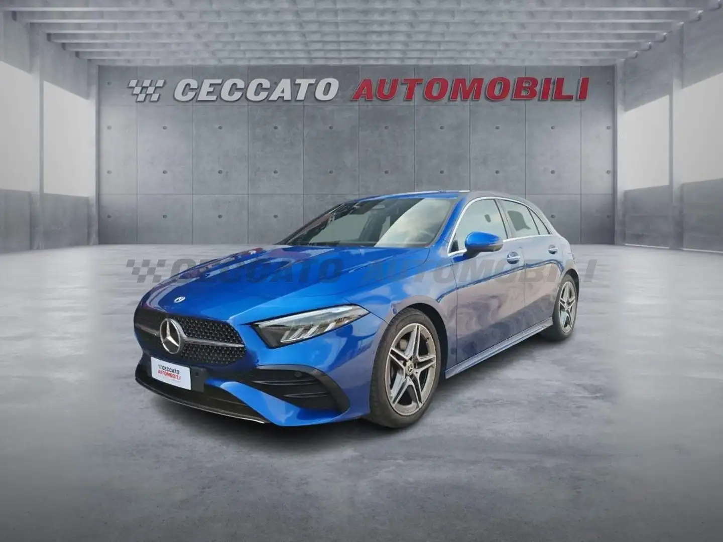 Mercedes-Benz A 180 A 180 d AMG Line Premium auto Blu/Azzurro - 1