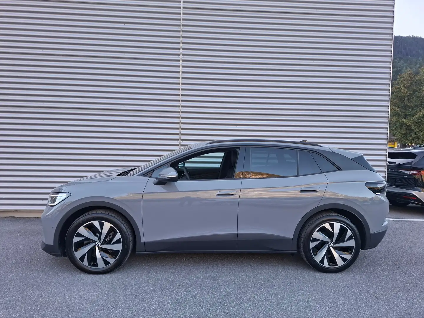 Volkswagen ID.4 Pro 4MOTION 210 kW Business Grau - 2