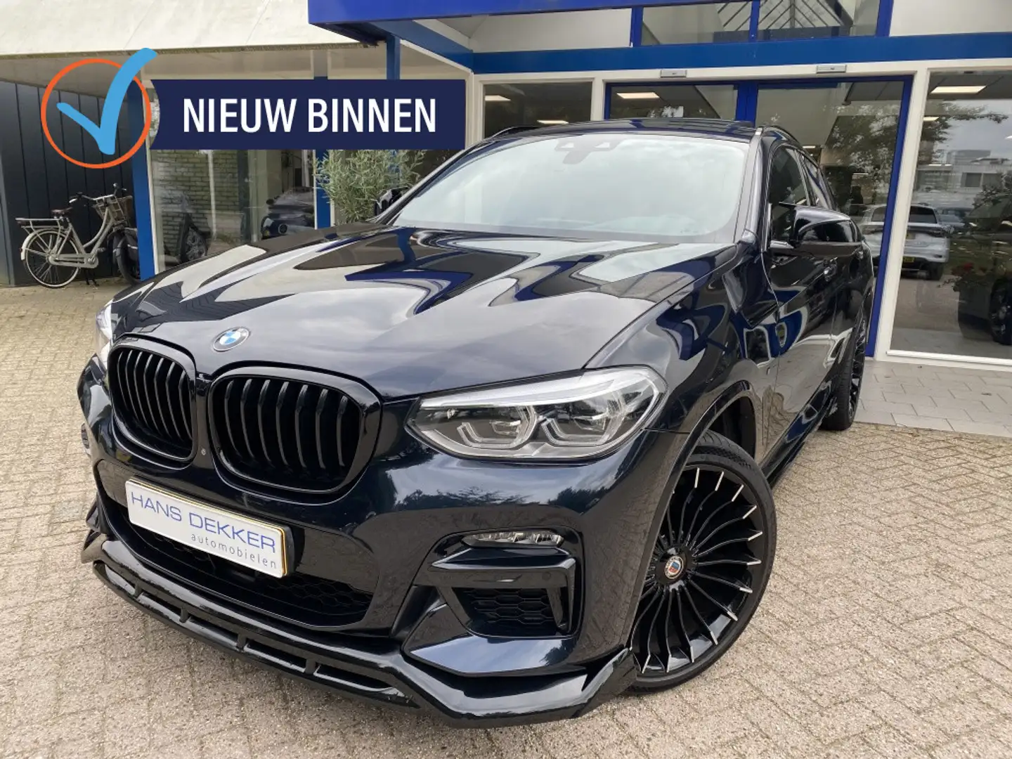 BMW X4 M40i High Executive Schwarz - 1