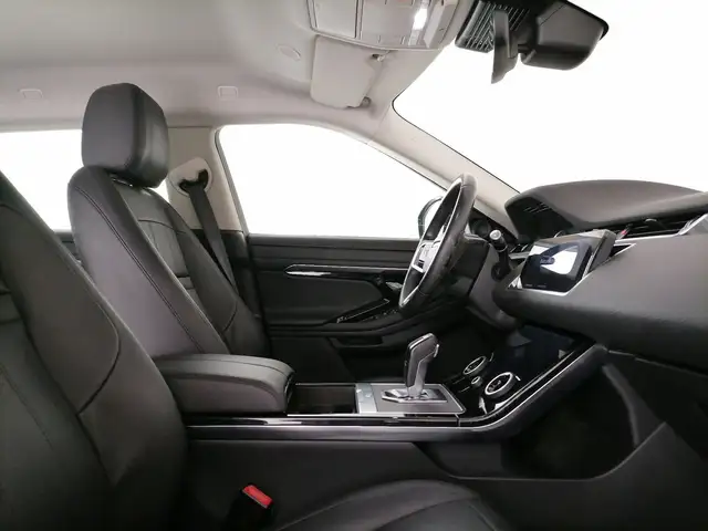 Land Rover Range Rover Evoque view 3