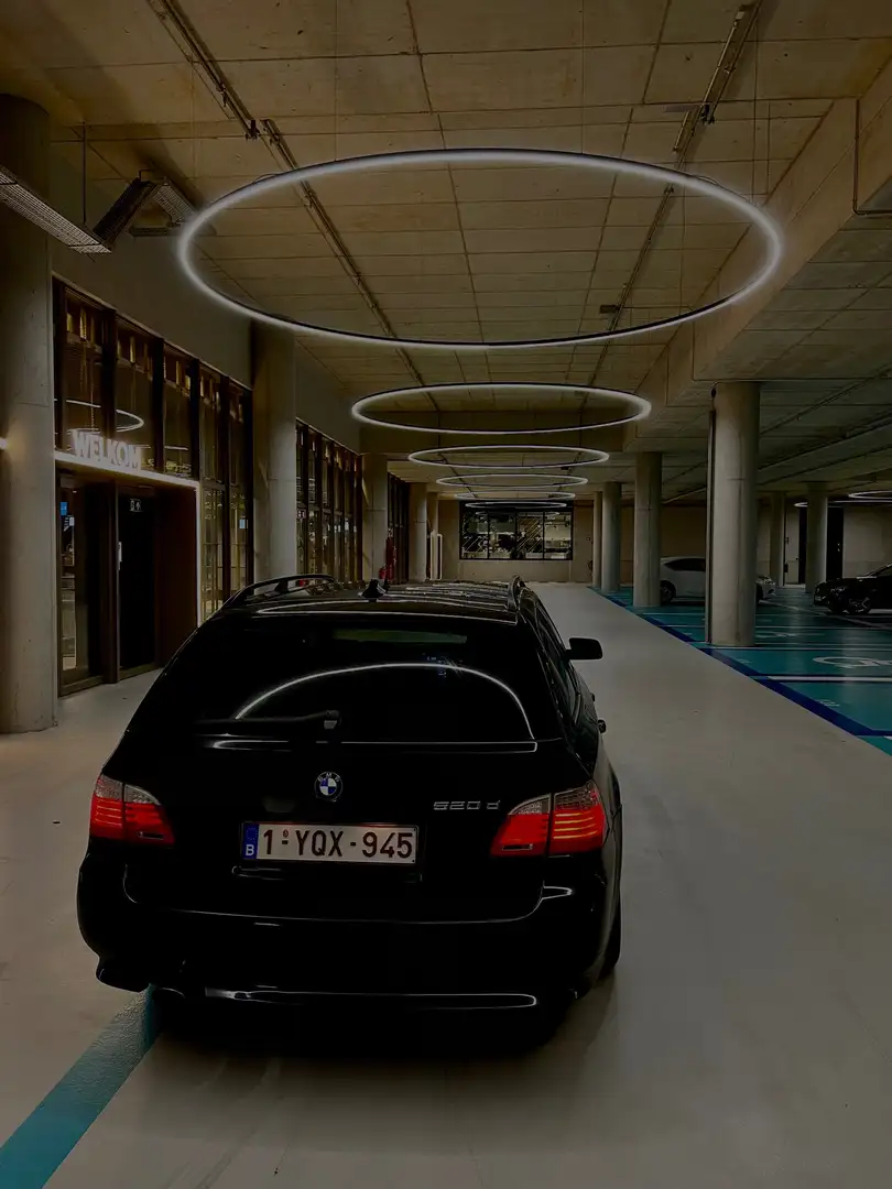 BMW 520 520d Touring Aut. Edition Exclusive START NIET Noir - 2