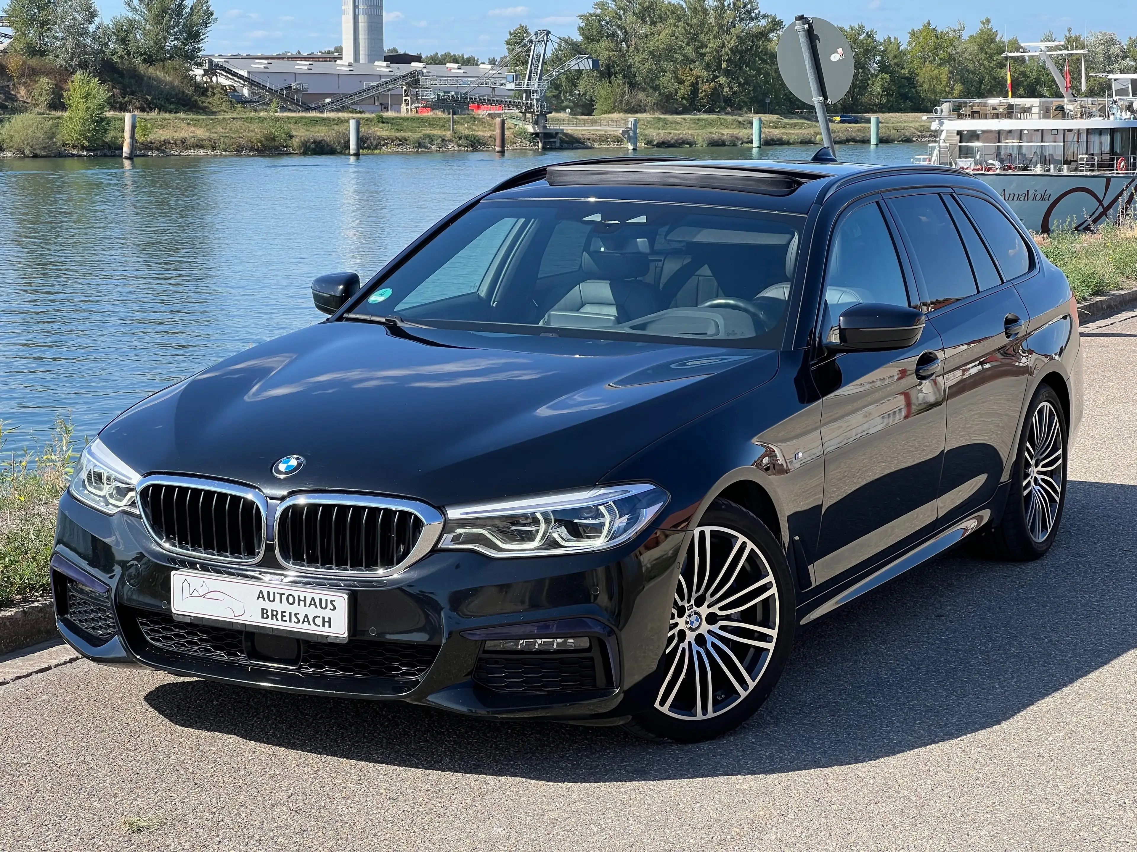 BMW 530 5er Touring Diesel M530d xDrive Touring Aut. M Packet