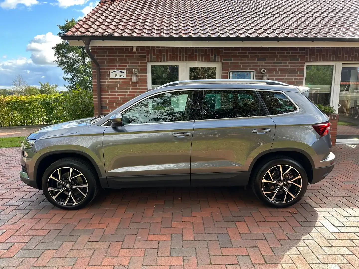 Skoda Karoq Style-Edition, LED, AHK, uvm..!!! Gris - 2