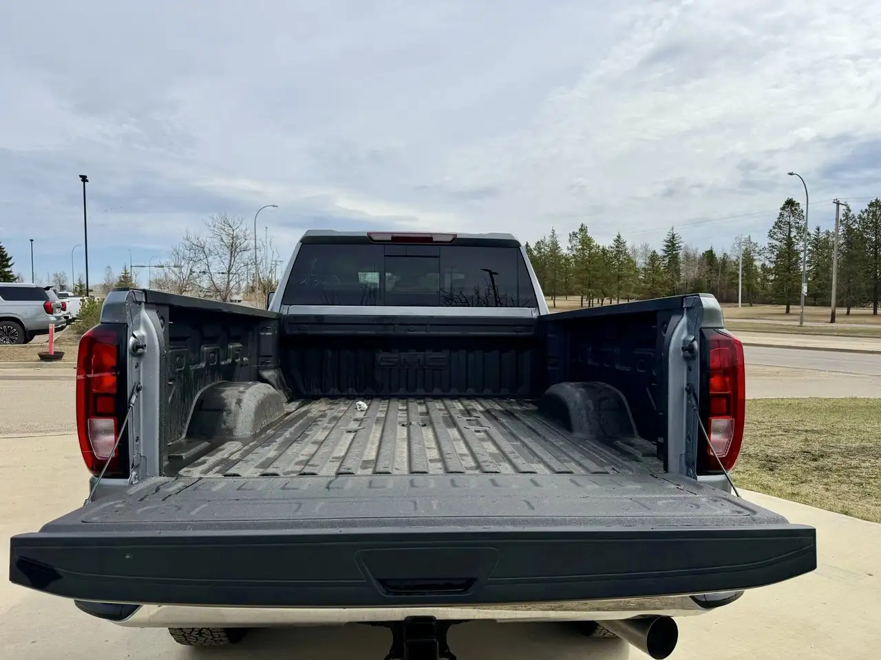 GMC Sierra 3500HD снимка GMC Sierra 3500HD