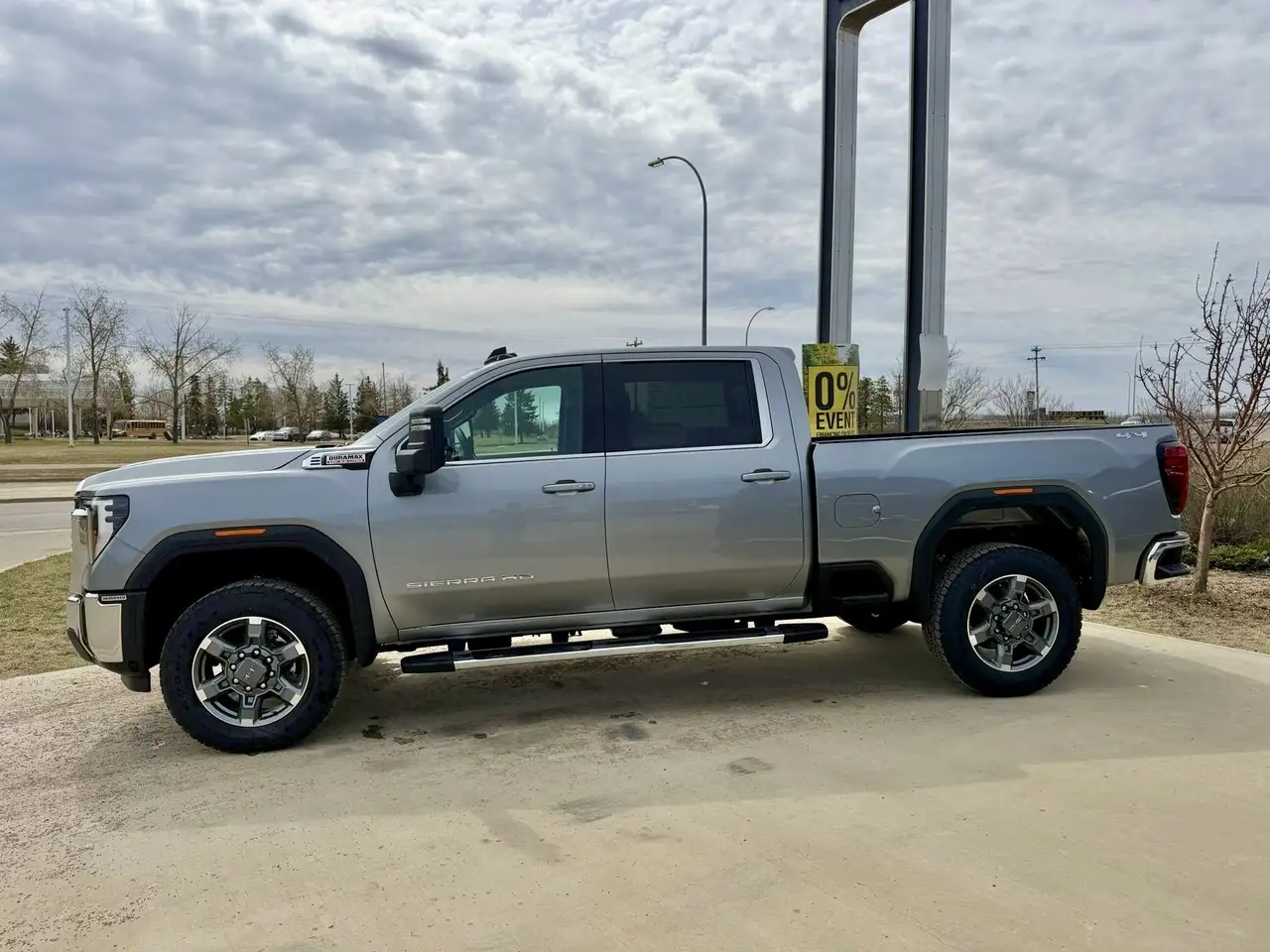 GMC Sierra 3500HD снимка GMC Sierra 3500HD