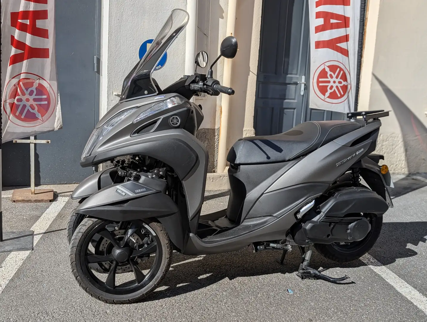 Yamaha TriCity Gris - 2