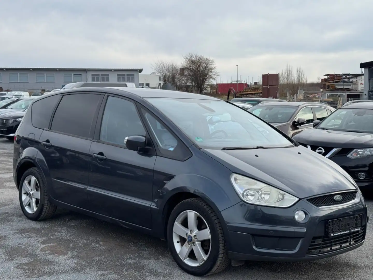 Ford S-Max S-MAX Titanium/NAVI/7 SITZER Grau - 2
