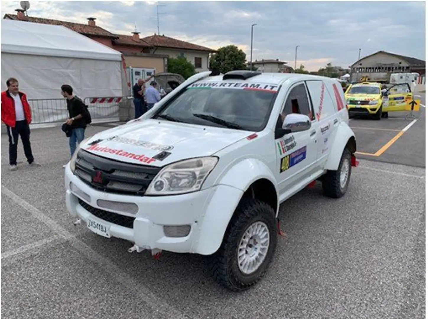 Mitsubishi Pajero 3.5 V6 - 1