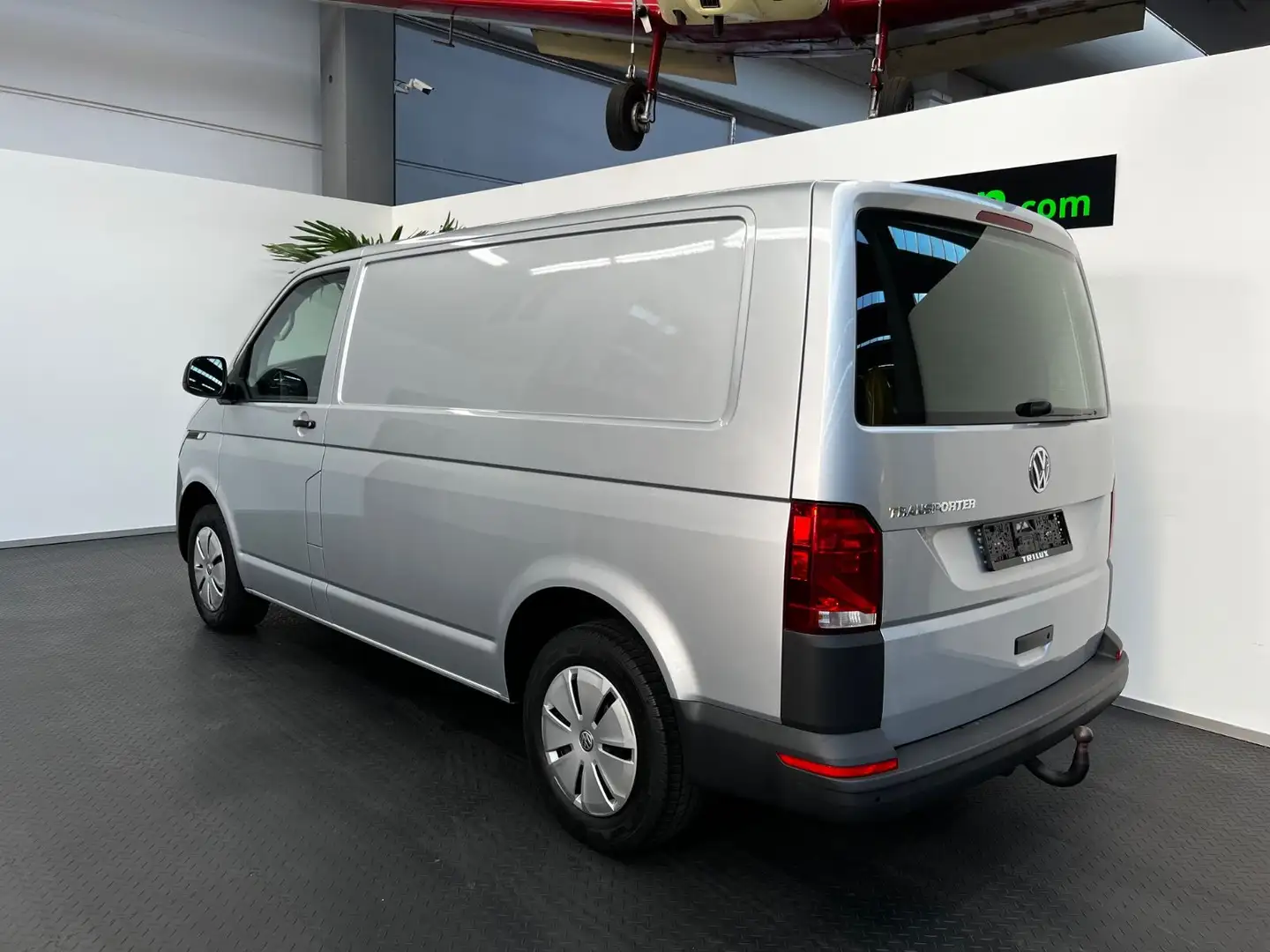 Volkswagen T6 Transporter *NAVI*PDC*AHK*DAB*3-SITZER*150PS* Silber - 2