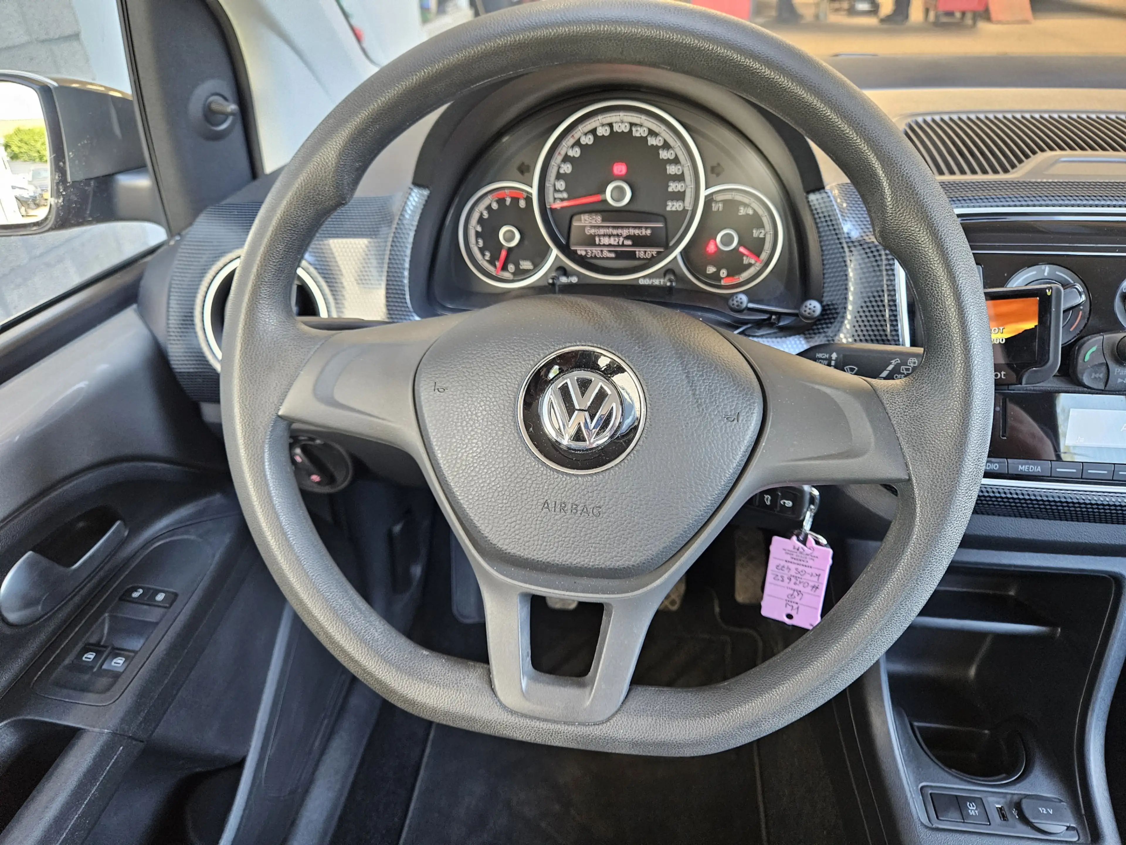 Volkswagen up! 1.0 BMT move up! Inclusief Afleveringskosten — photo 9