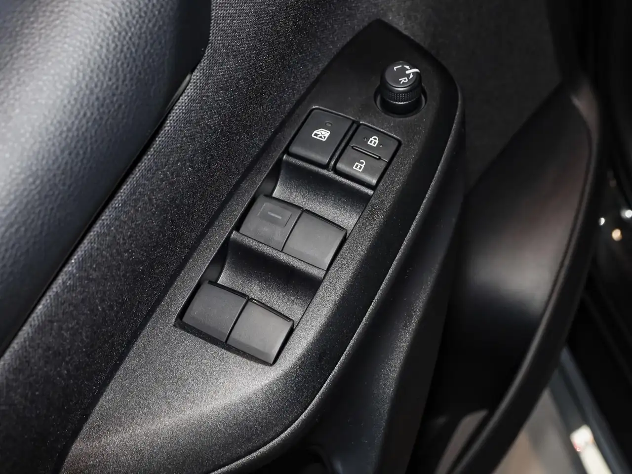 Toyota Yaris 1.5 HYBRID TEAMPLAYER KAMERA KLIMA ALU BT ANDROID, миниатюра 11