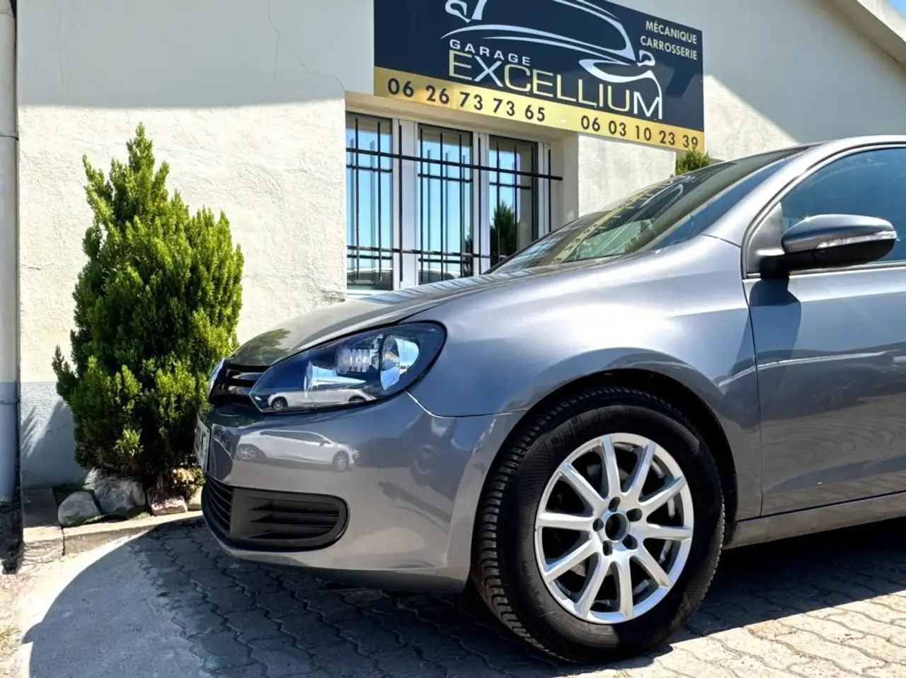Volkswagen Golf Standard Model — photo 5