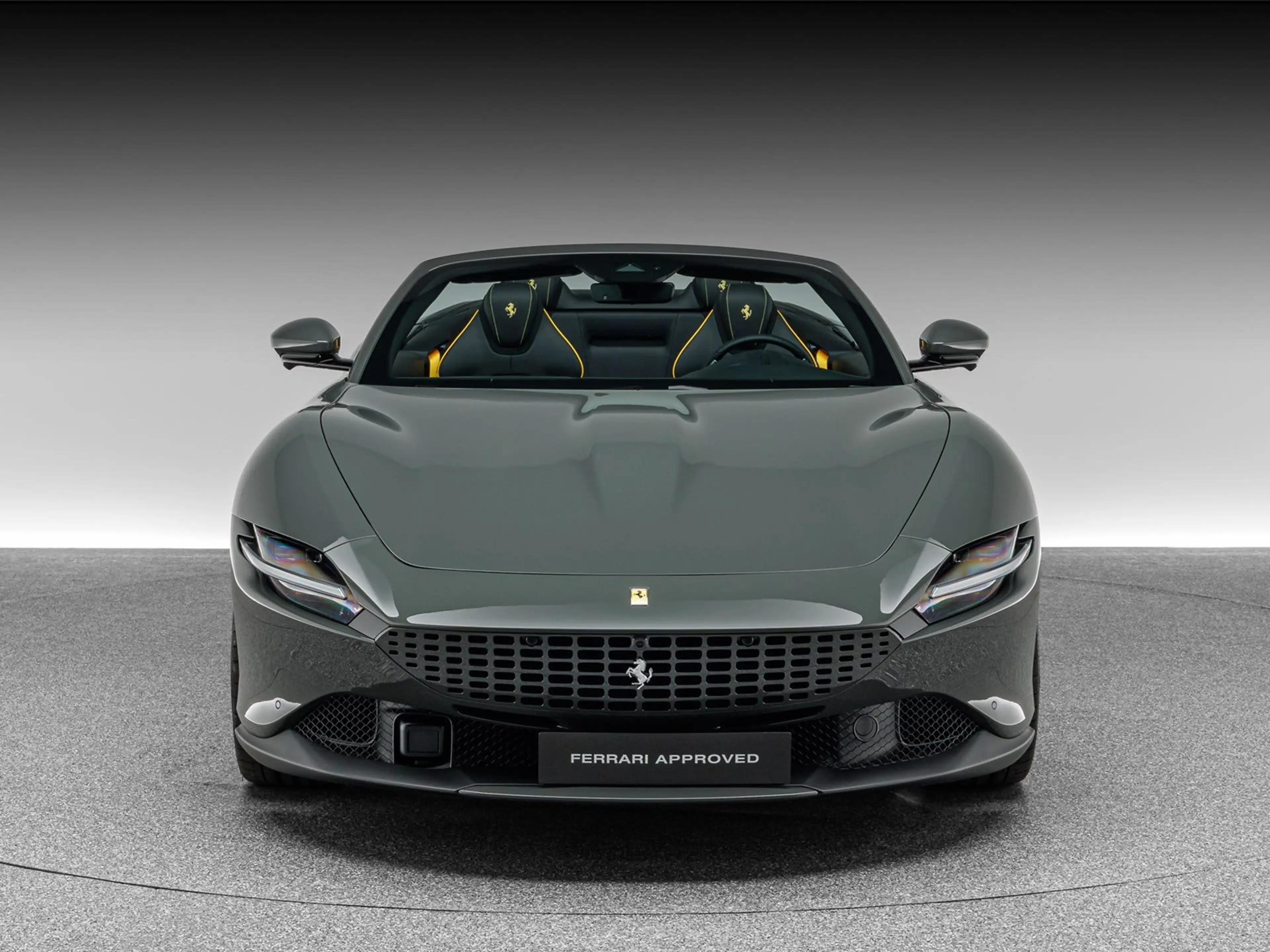 Ferrari Roma Spider — photo 11