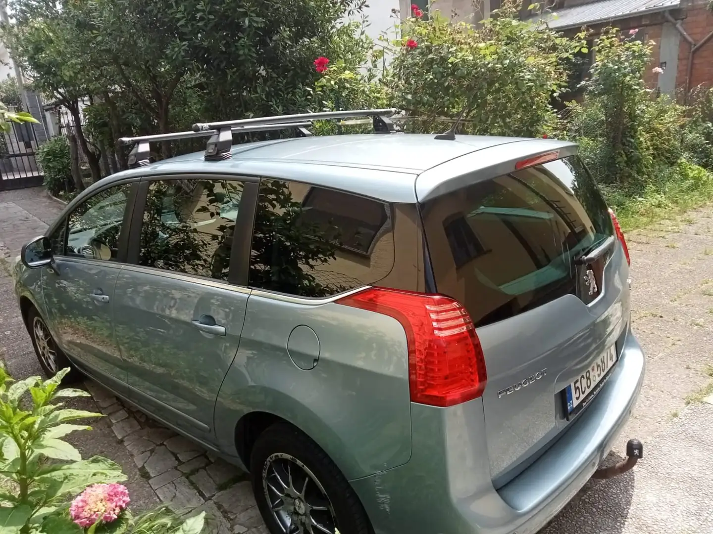 Peugeot 5008 5008 1.6 hdi 8v Active 115cv Blu/Azzurro - 1