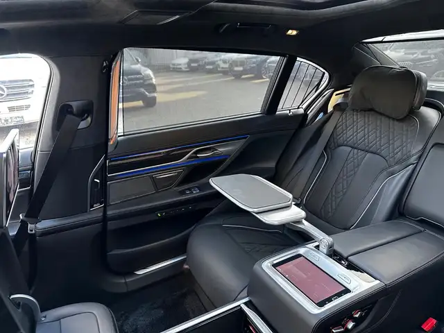 BMW 740 Ld xDr LANG PANO-SKY*NightV*3xTV*Executive