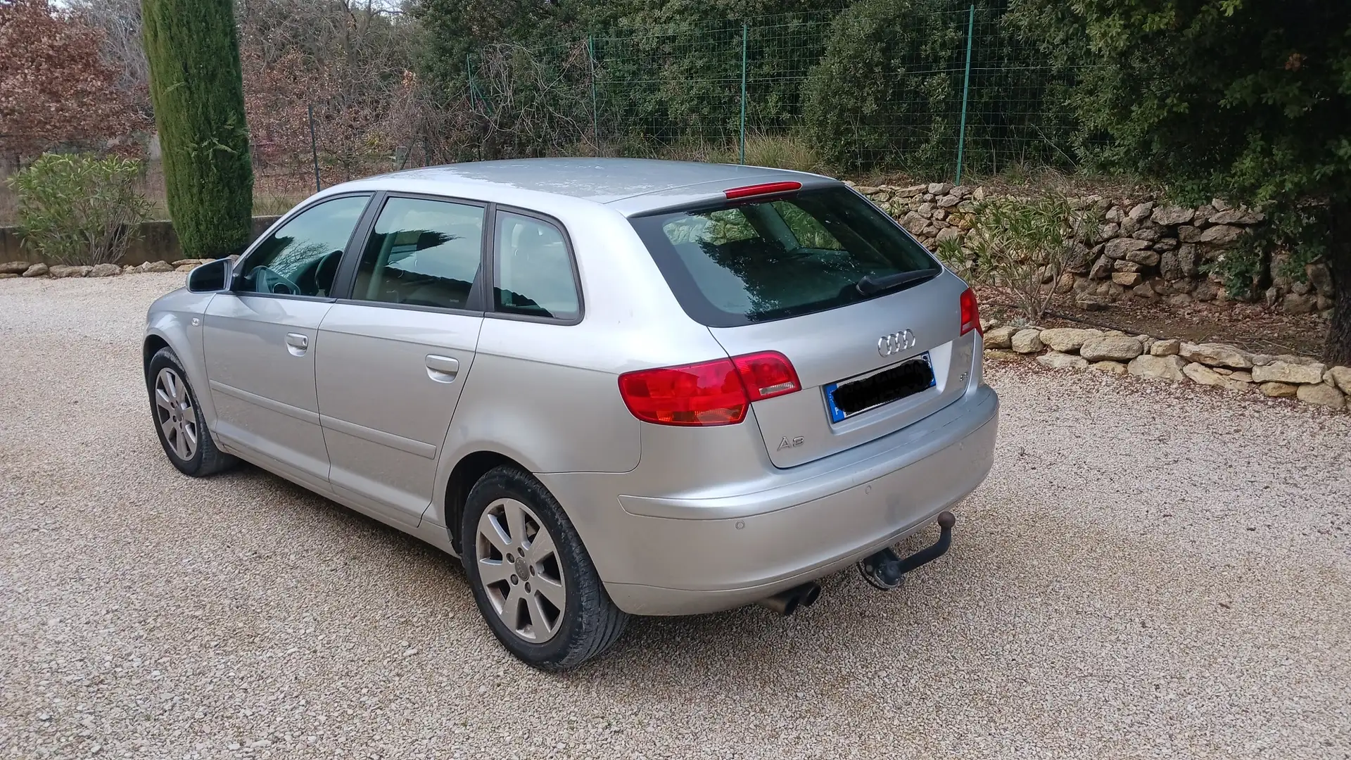 Audi A3 A3 SportBack 2.0 FSI Attraction Gris - 2