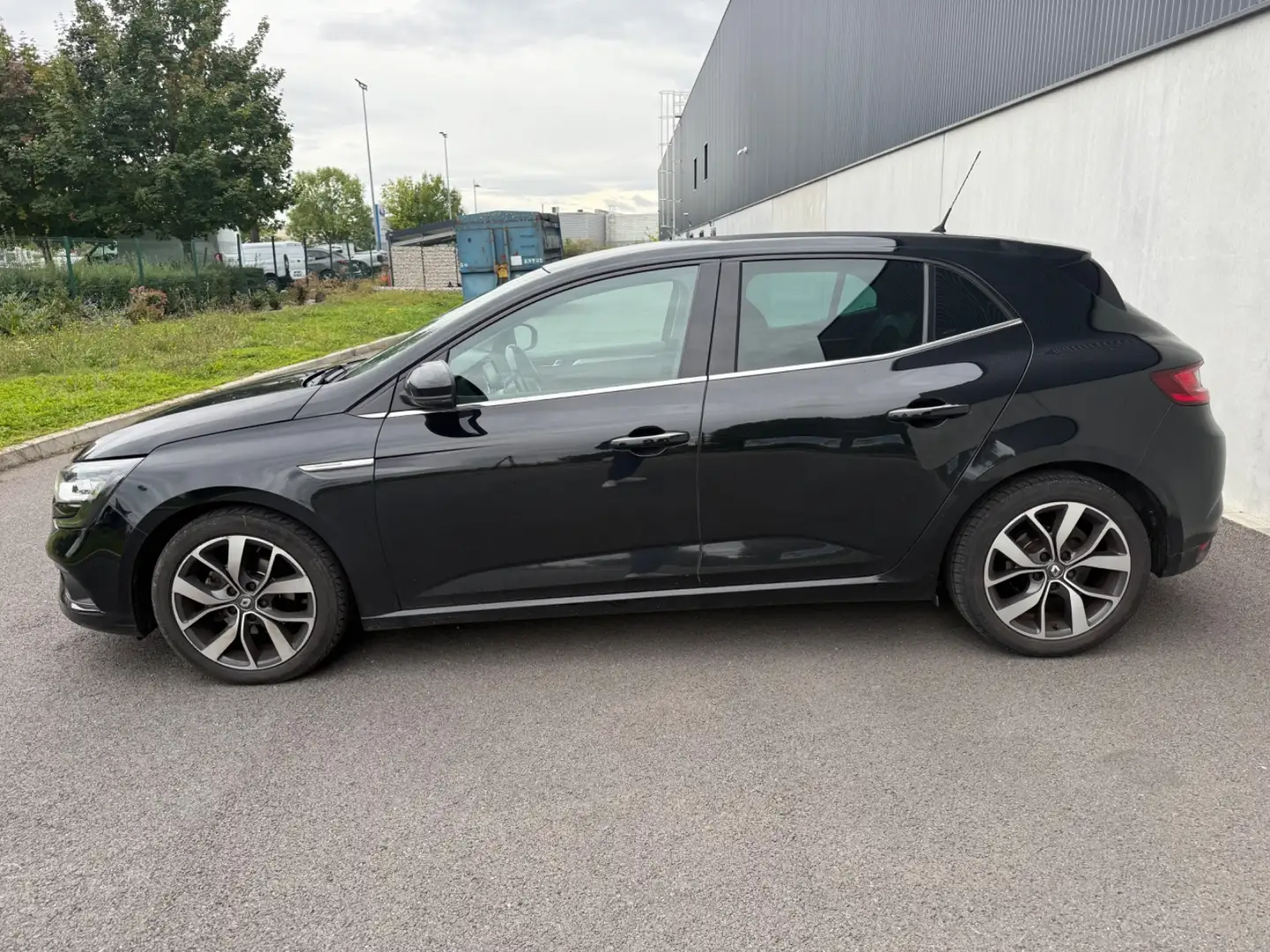 Renault Megane Intens Schwarz - 2