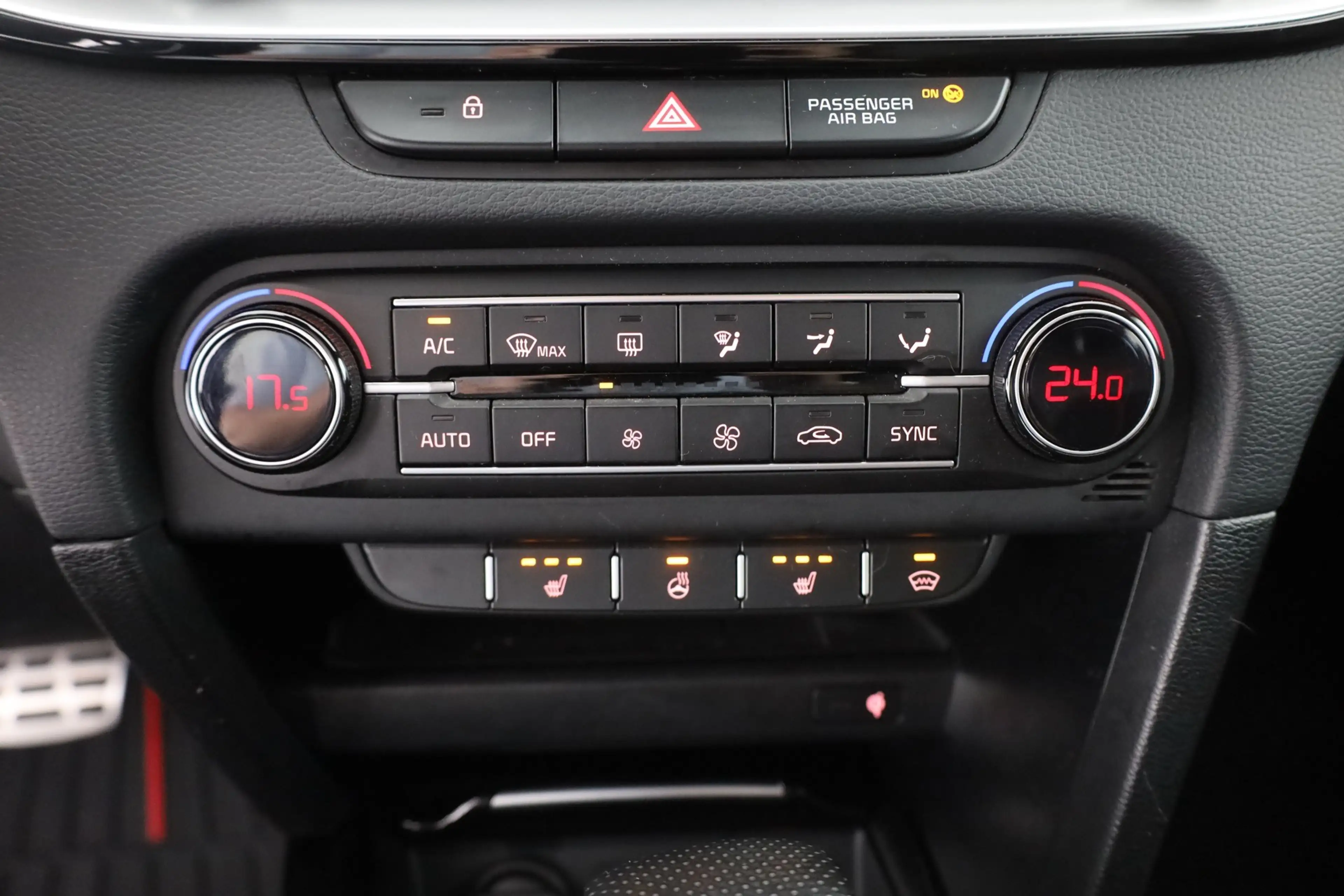 Kia ProCeed / pro_cee'd ProCeed 1.6 T-GDI GT LED Navi AHK Kamera DAB ACC — photo 12