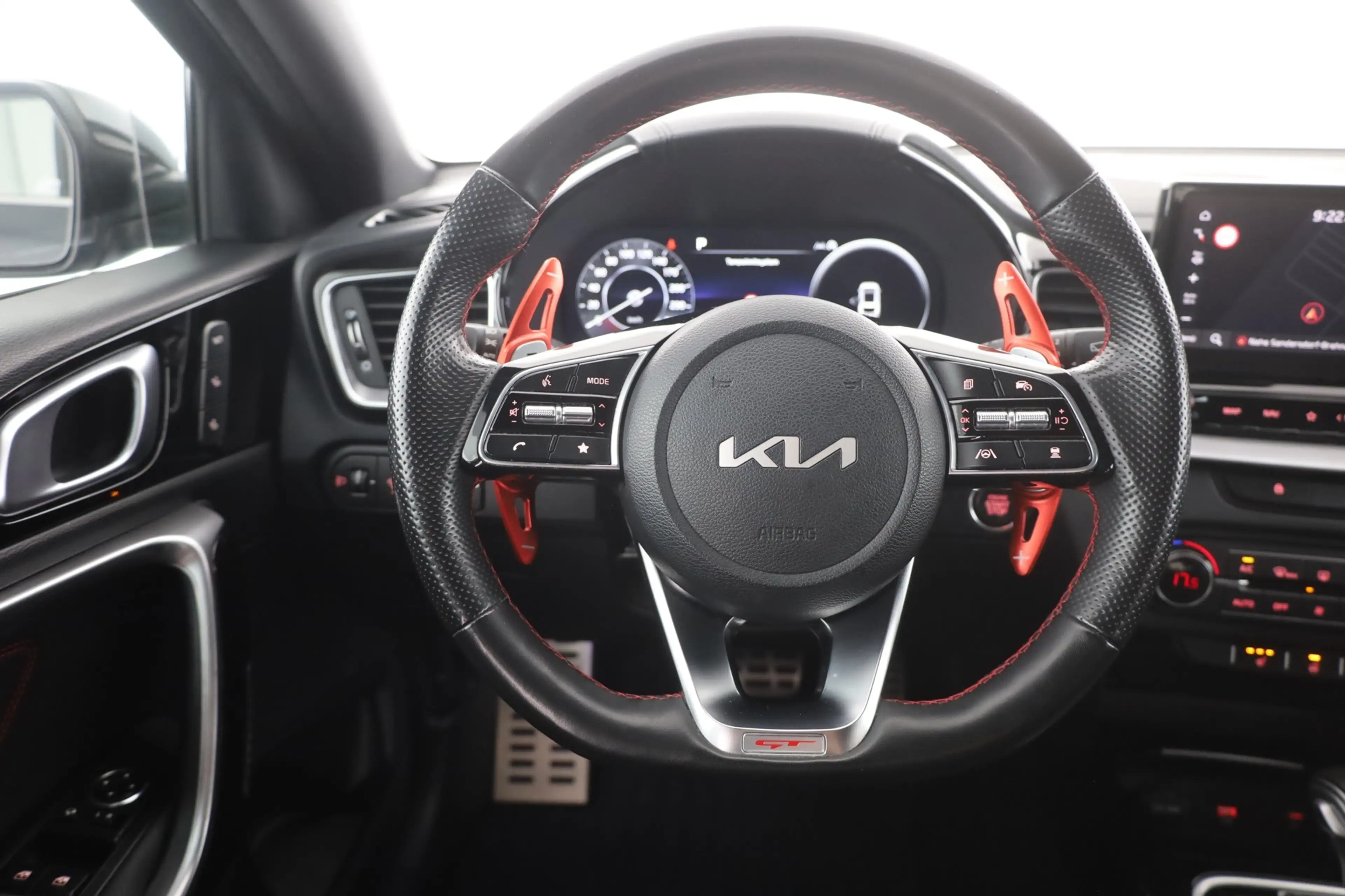 Kia ProCeed / pro_cee'd ProCeed 1.6 T-GDI GT LED Navi AHK Kamera DAB ACC — photo 15