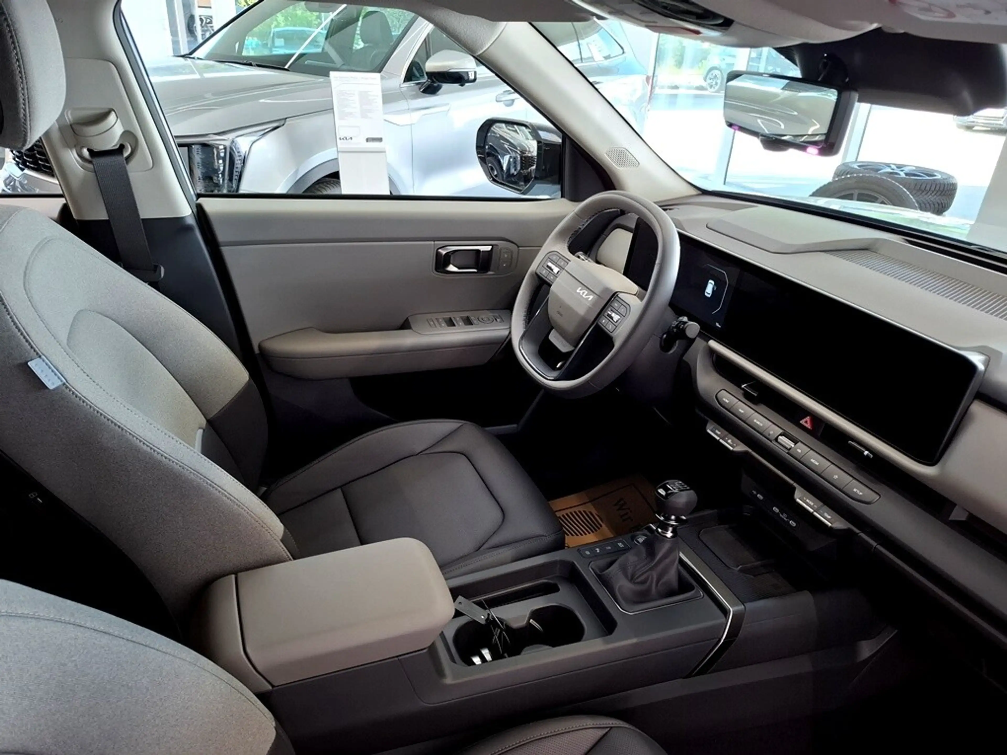 Kia Seltos 1,6 TGDI 180 2WD Silber — photo 14