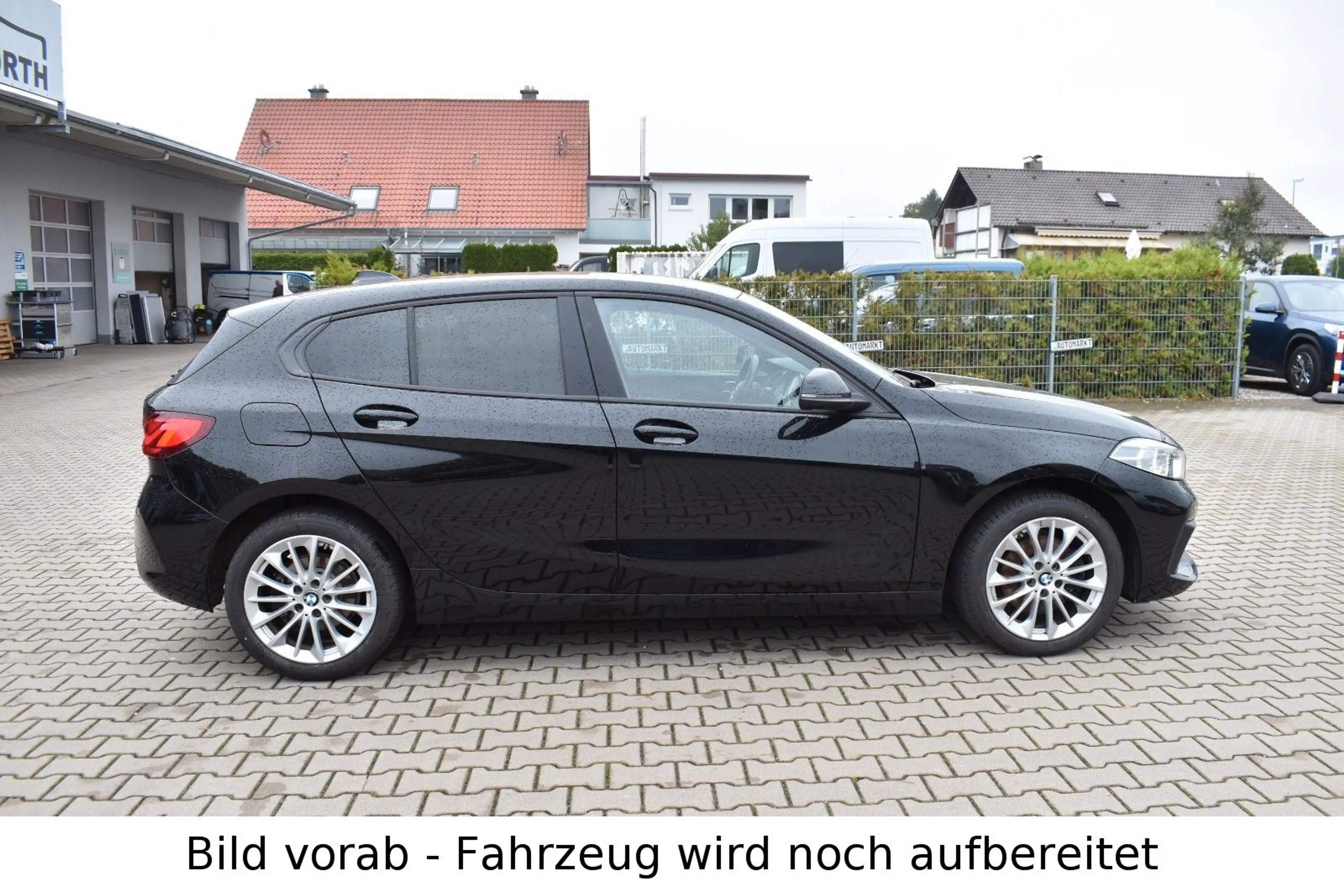 BMW 118 i Aut. Advantage Navi Sitzhzg Sportsitze 17" — photo 8