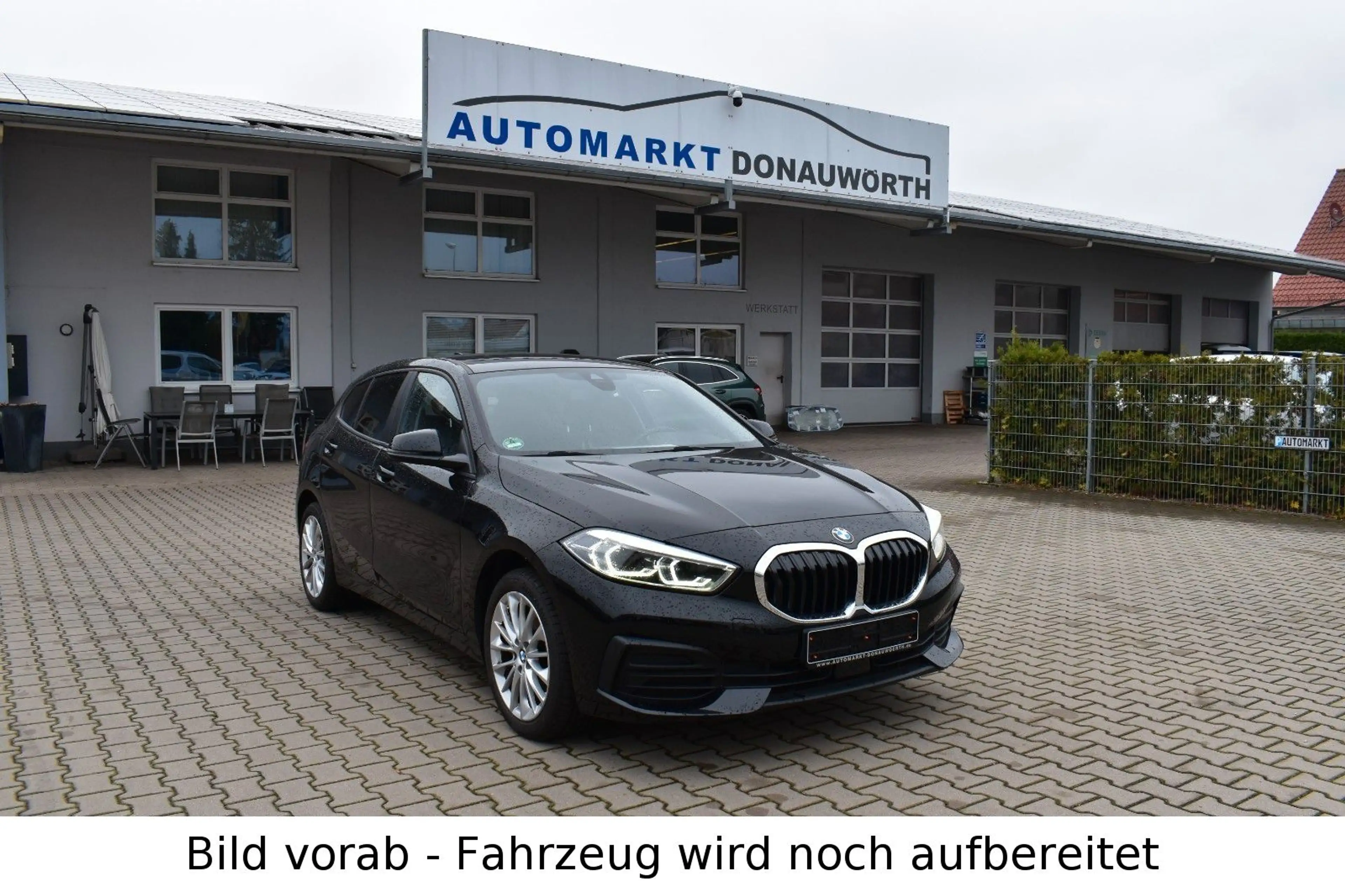 BMW 118 i Aut. Advantage Navi Sitzhzg Sportsitze 17"
