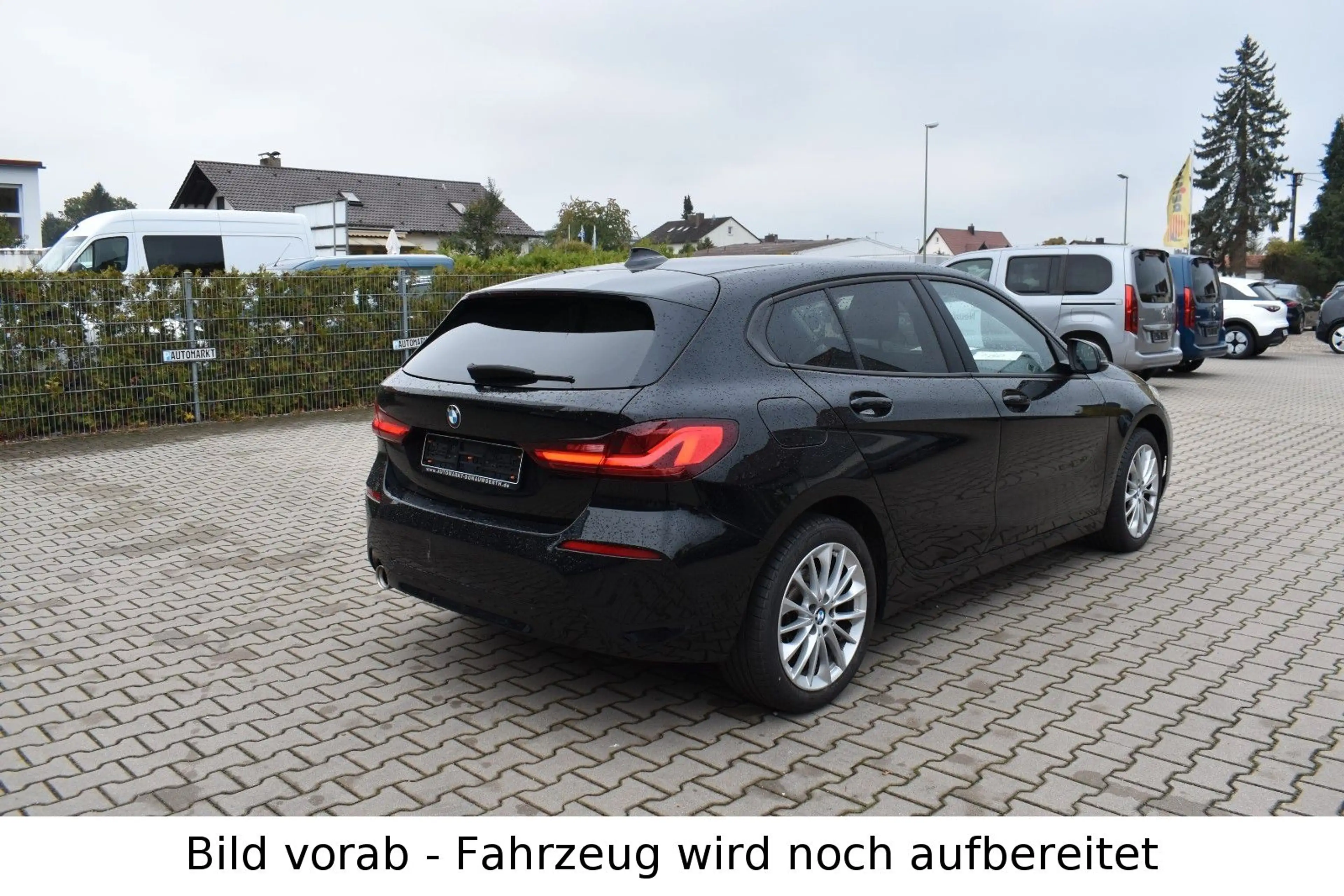 BMW 118 i Aut. Advantage Navi Sitzhzg Sportsitze 17" — photo 7